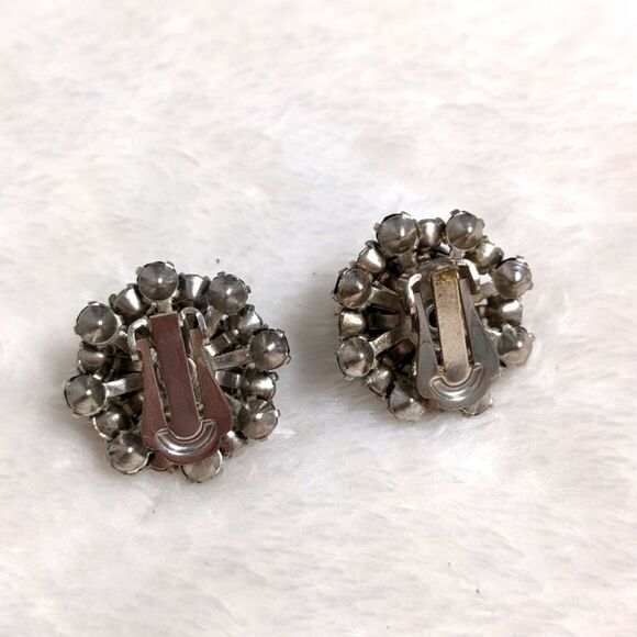 Vintage 60's Black & Clear Rhinestone Button Clip Earrings - Picture 8 of 11